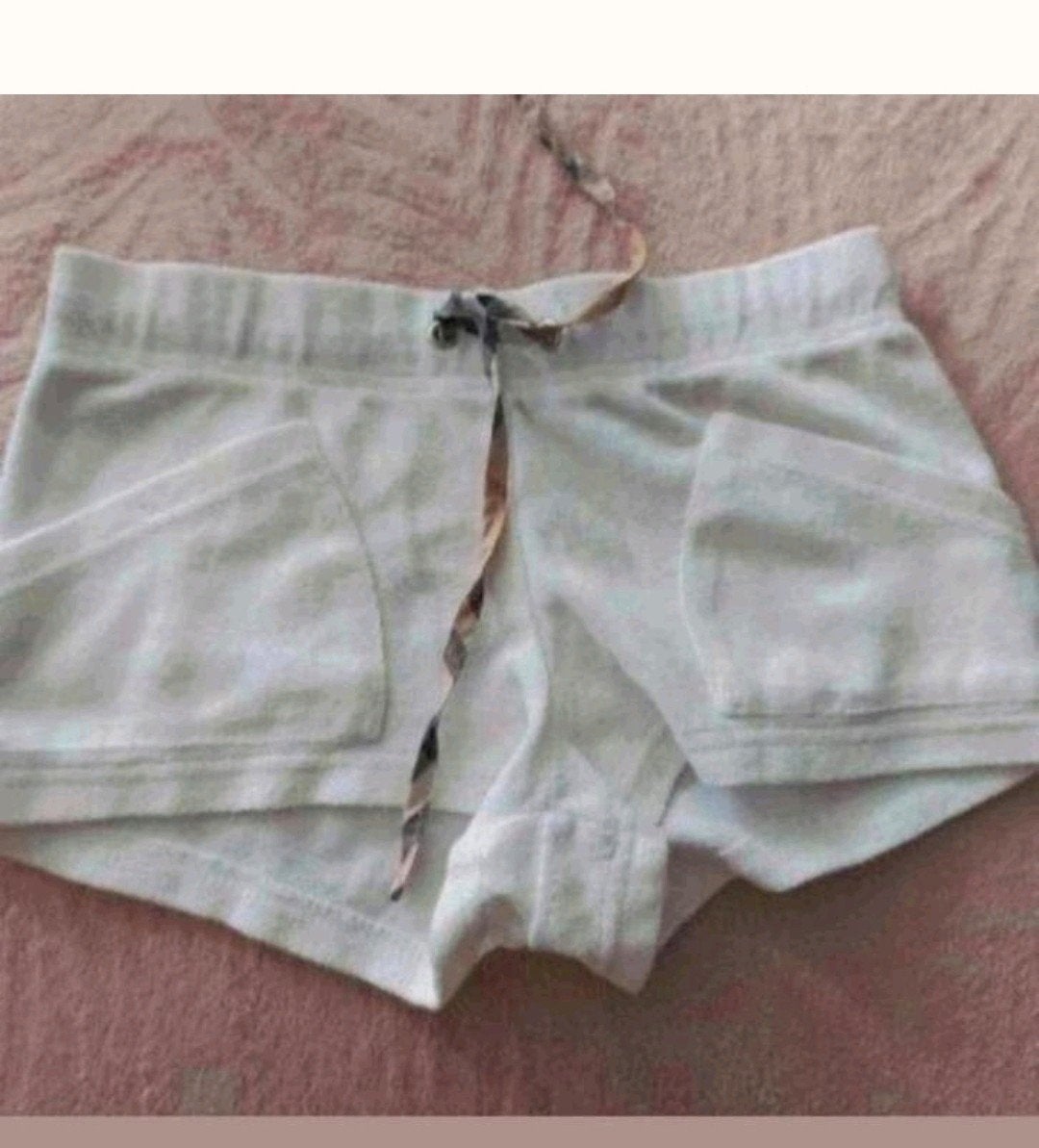 Originele Burberry short. kleding, pumps, makeup, tassen etc, Overige typen, Meisje, Ophalen of Verzenden, Zo goed als nieuw