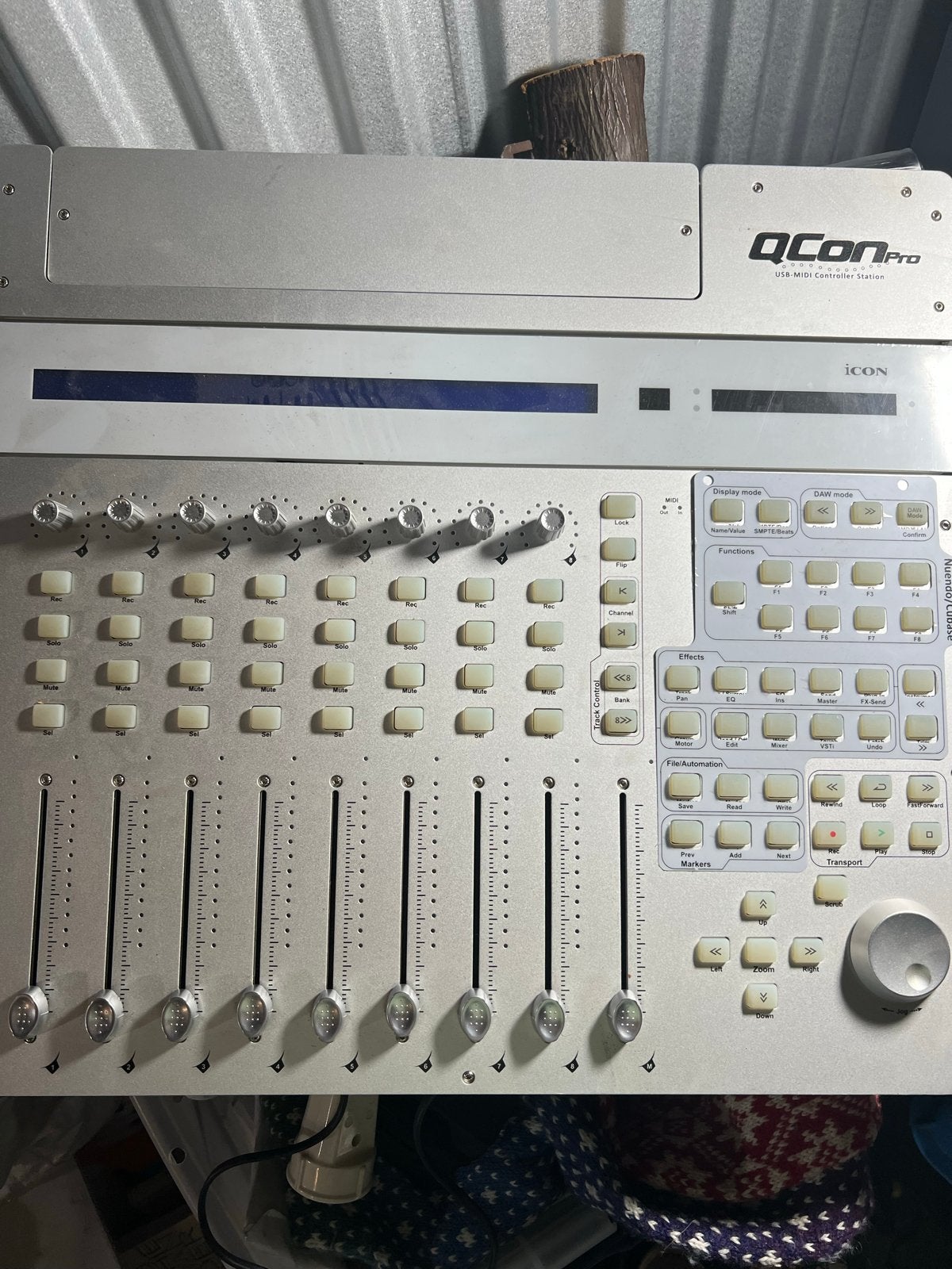 iCON QCon Pro USB MIDI Controller Station, Ophalen of Verzenden, Gebruikt, 5 tot 10 kanalen