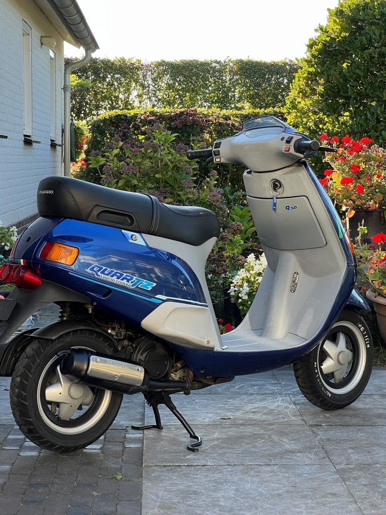 Foto 3 van ⭐️Piaggio Quartz Blauw 50cc 2 takt Brom nette staat ⭐️