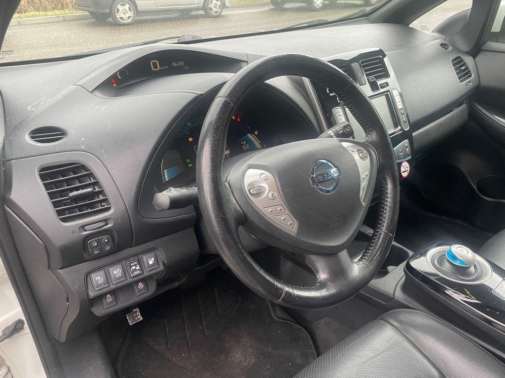 Nissan LEAF Tekna 30 kWh, Auto's, Nissan, Gebruikt, 199 km, 1445 kg, Wit