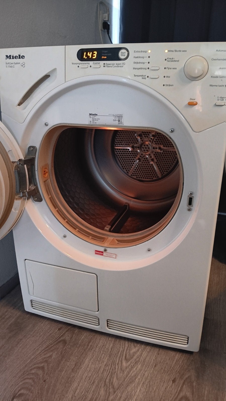 Condensdroger MIELE, Witgoed en Apparatuur, Wasdrogers, Ophalen, 6 tot 8 kg, Gebruikt, 85 tot 90 cm