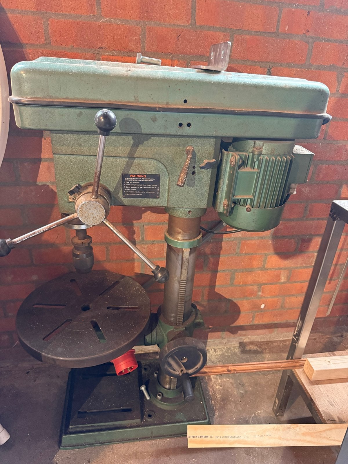 Lux Drill 19 VT Kolomboormachine - Krachtig en Betrouwbaar, Ophalen, Gebruikt, 400 tot 600 watt, Kolomboormachine
