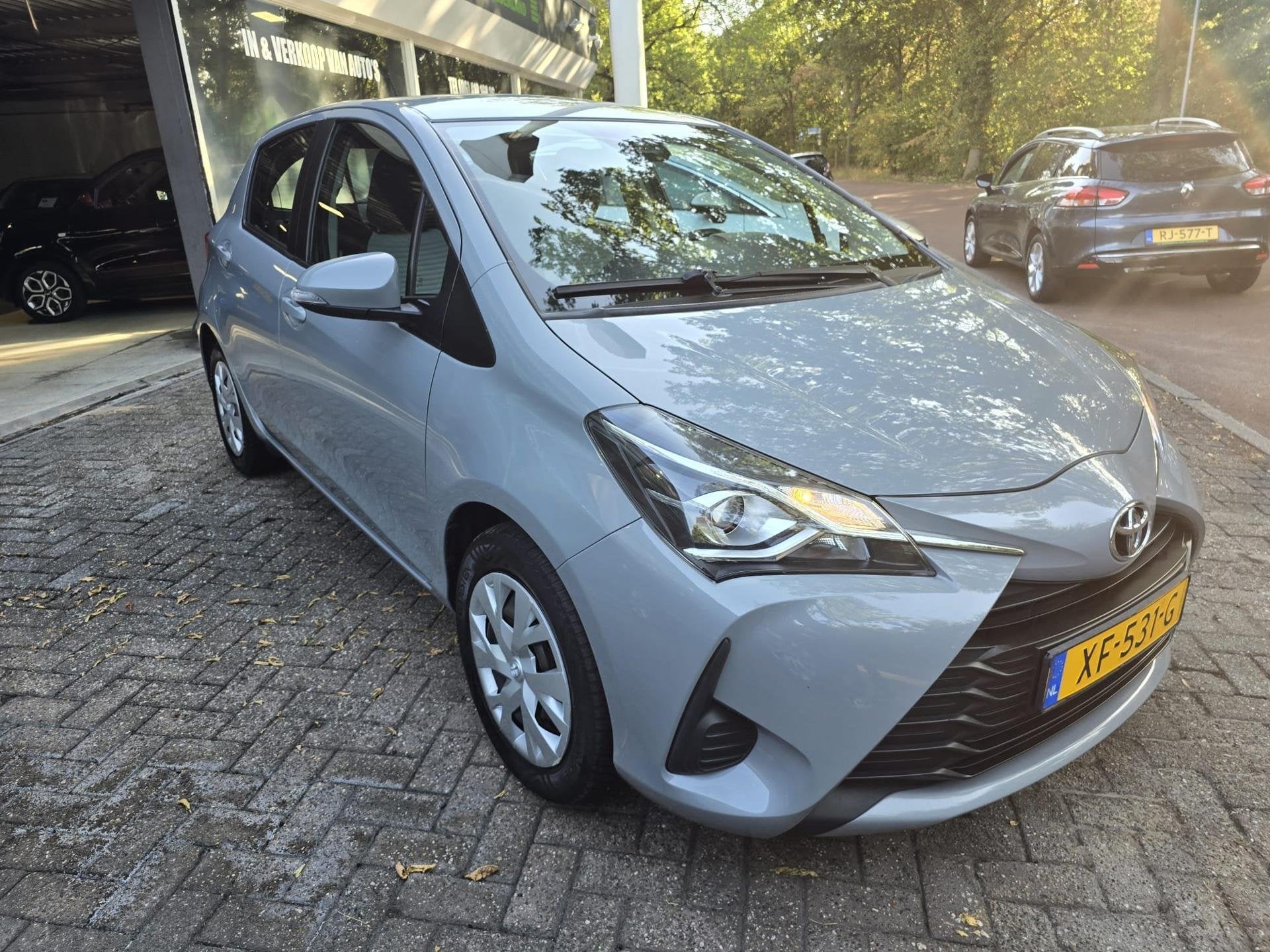 Toyota Yaris 1.5 VVT-i Active | 2E EIGENAAR | 3/6 OF 12 MND, Auto's, Stof, Euro 6, 4 cilinders, Origineel Nederlands