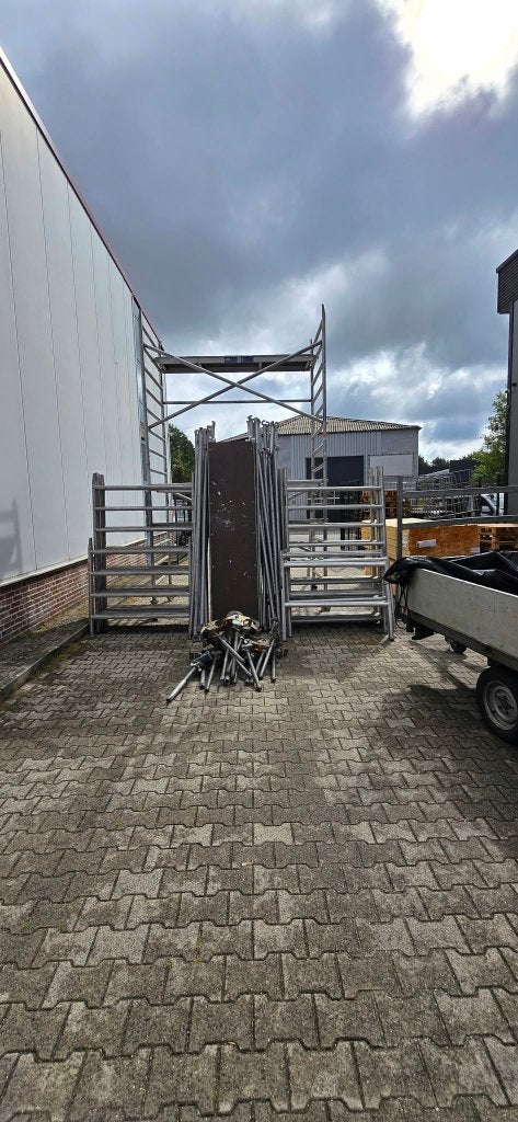 Te koop complete steiger, 2 soorten., Ophalen, Gebruikt, Rolsteiger of Kamersteiger, 5 meter of hoger