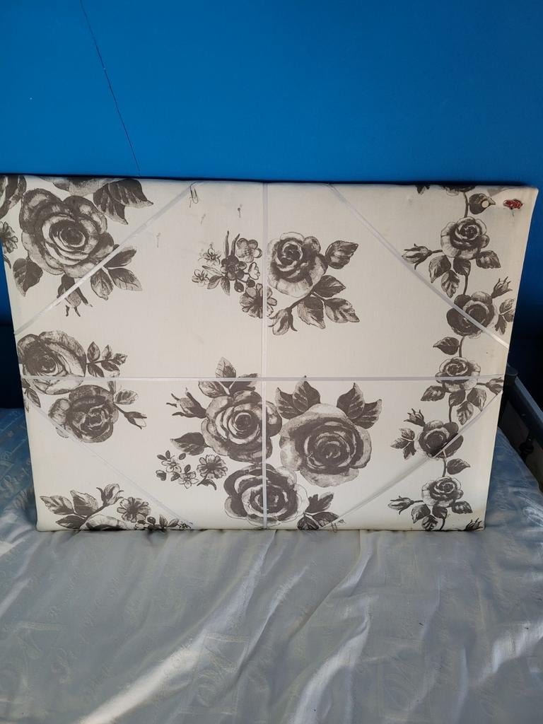 Stoffen prikbord, Ophalen, Gebruikt