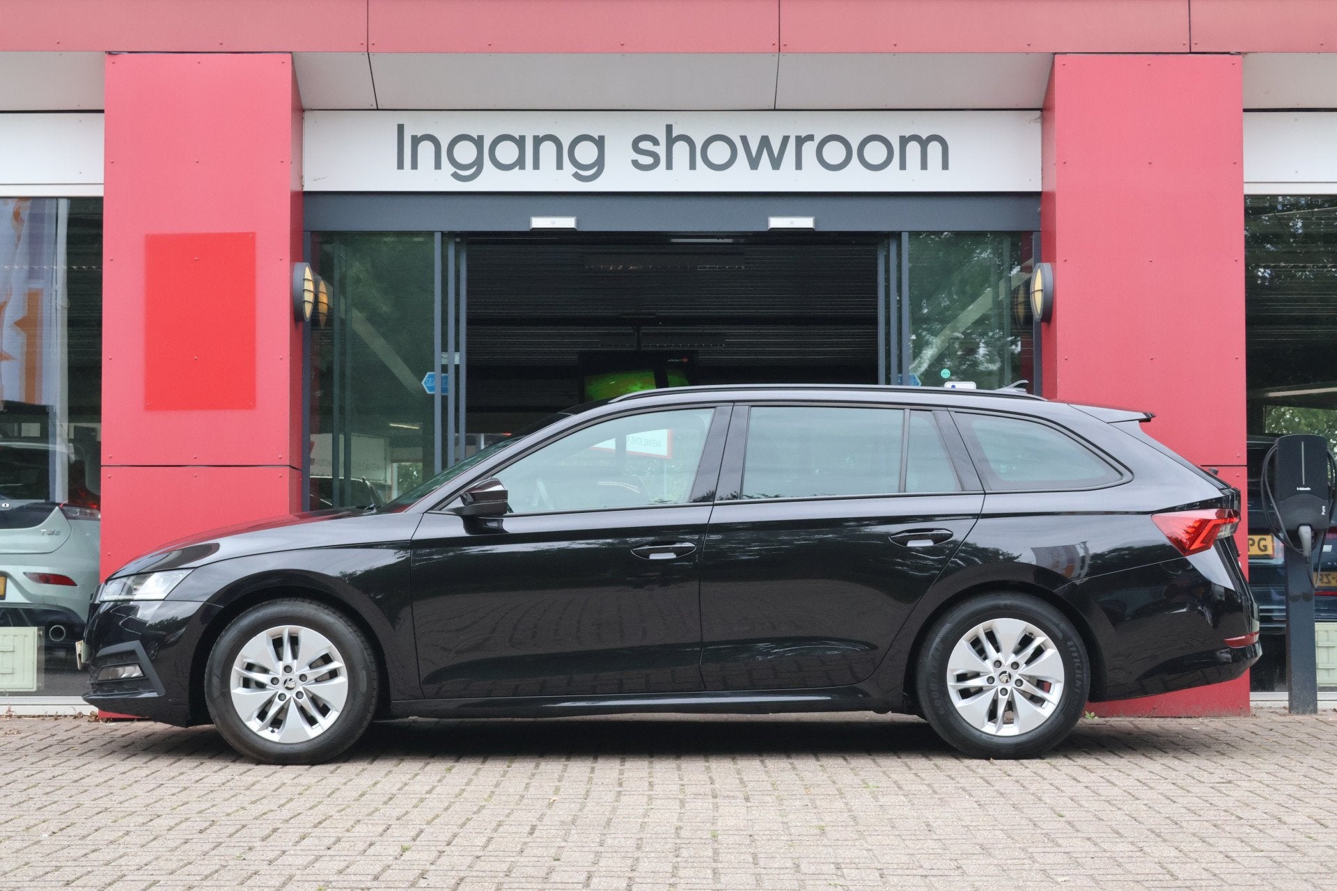 Skoda Octavia Combi 1.0 e-TSI Sport Business | Virtual Cockp, Stof, Gebruikt, 1257 kg, Zwart