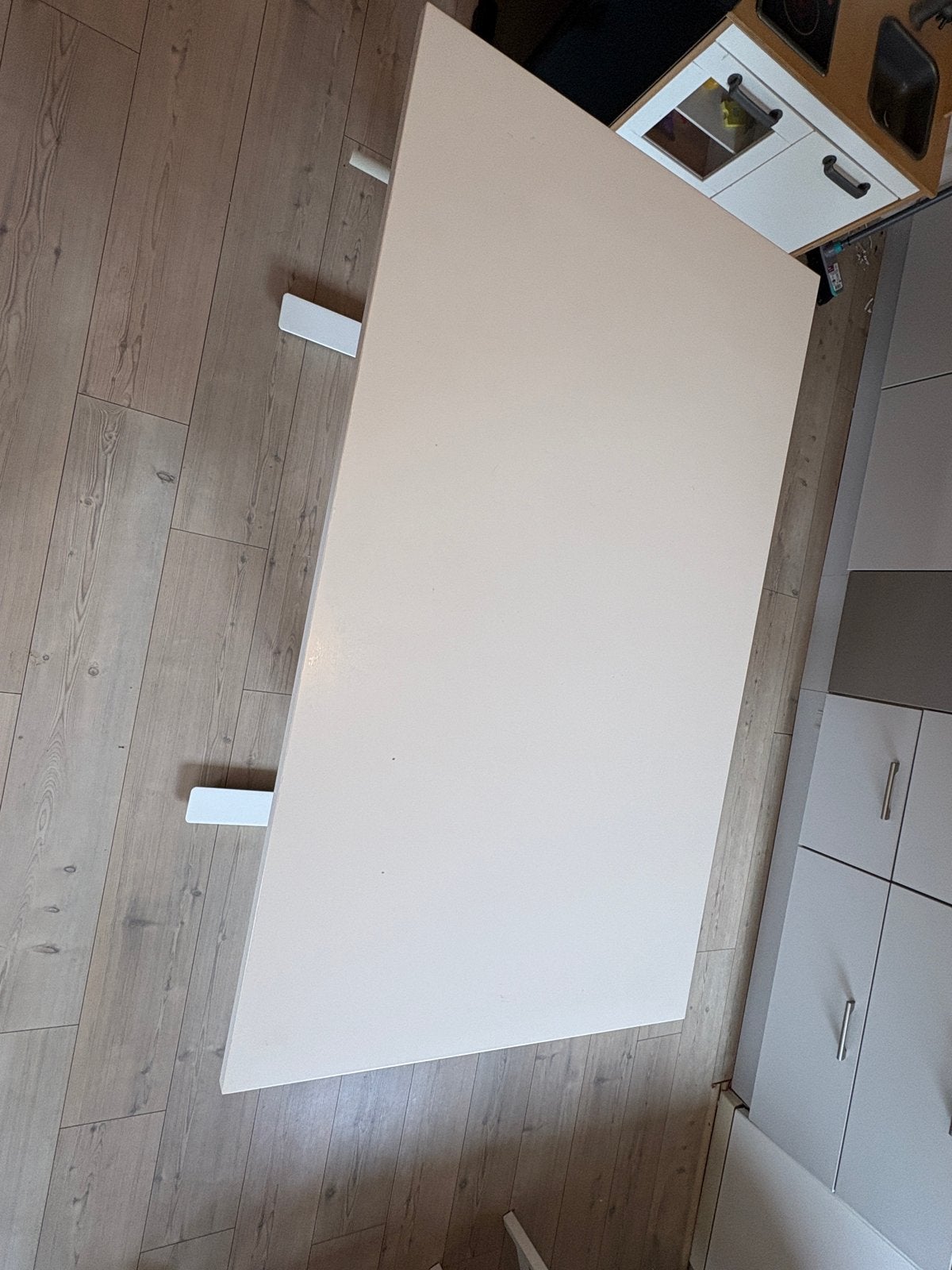 IKEA Trotten bureau, in hoogte verstelbaar met slinger, Huis en Inrichting, Bureaus, Ophalen, Zit-sta bureau, In hoogte verstelbaar