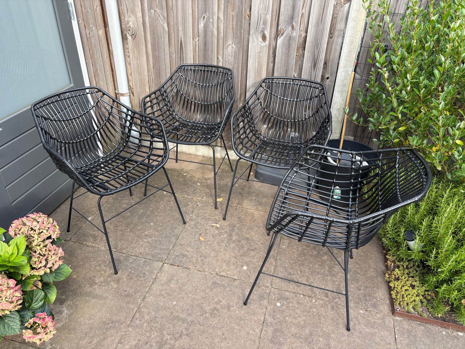 Set van 4 zwarte rotan stoelen voor buiten, Ophalen, Zwart, Riet of Rotan, Zo goed als nieuw