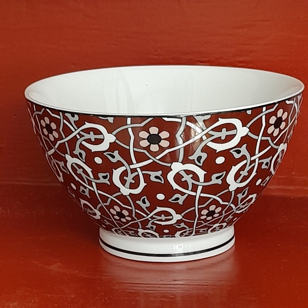 (Rijst)kom, bruin, gedecoreerd, Huis en Inrichting, Keuken | Servies, Gebruikt, Ophalen of Verzenden, Kom(men), Overige stijlen