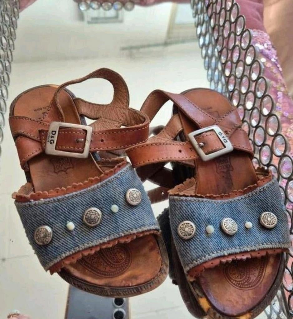 D&G meisjes sandalen! Meer makeup, kleding, tassen, schoenen, Kinderen en Baby's, Kinderkleding | Schoenen en Sokken, Zo goed als nieuw
