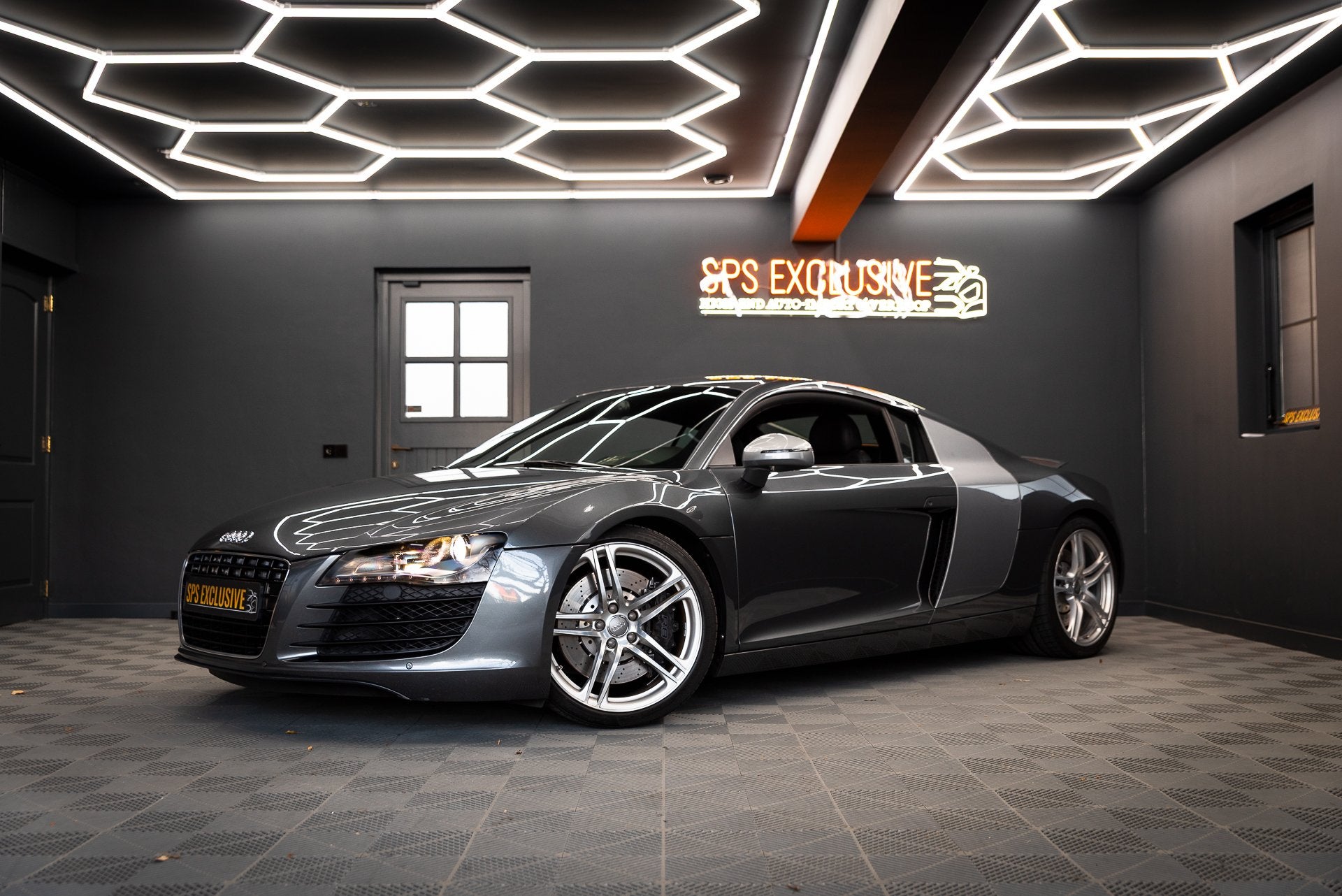 Audi R8 4.2 V8 FSI Carbon / JM Uitlaat / B&O / PDC / Gerevis, Auto's, Audi, Automaat, Gebruikt, Automatische klimaatregeling, Leder