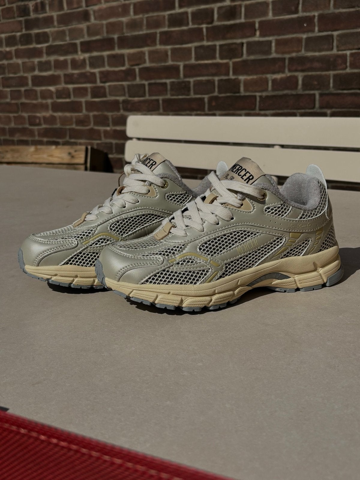 Mercer The Re-Run Pineapple 2.0 Sneakers - Nieuw (Maat 38), Beige, Nieuw, Ophalen of Verzenden, Sneakers of Gympen