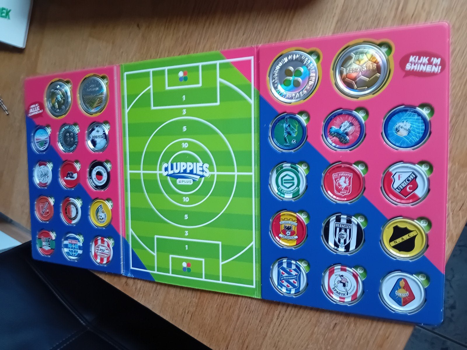 Cluppies verzamelalbum met diverse voetbalplaatjes, Ophalen of Verzenden, Gebruikt, Overige binnenlandse clubs, Spelerskaart