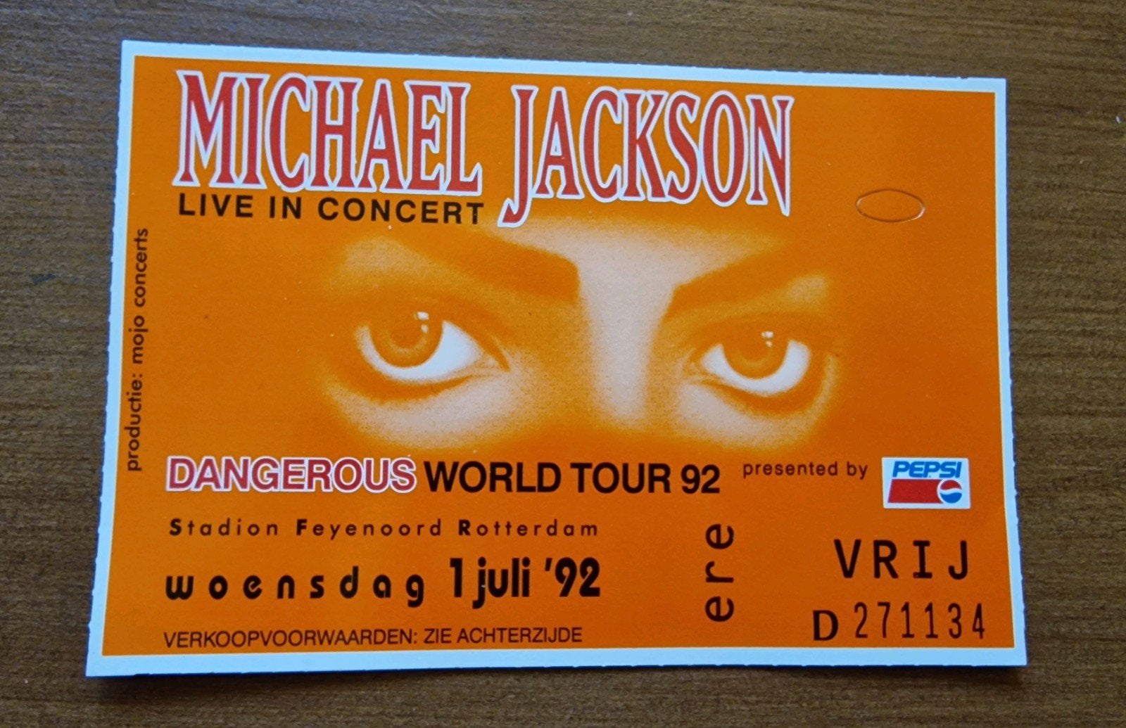 MICHAEL JACKSON DANGEROUS WORLD TOUR CONCERT TICKET, Ophalen of Verzenden