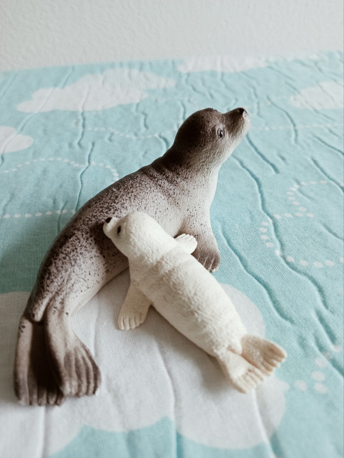 Schleich Zeehond 14702 en Huiler 14703 - Zeer Goede Staat, Verzamelen, Dierenverzamelingen, Ophalen of Verzenden, Zo goed als nieuw
