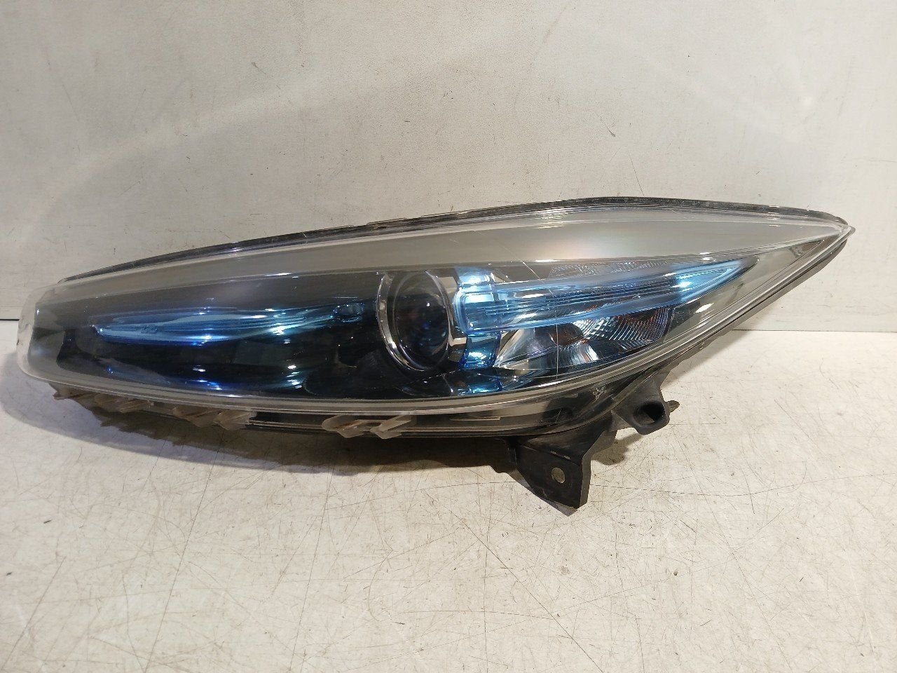 Koplamp links Renault Zoé, Auto-onderdelen, Onderdelen@venauto.nl, Van der Ven Autorecycling B.V., Gebruikt, Ettenseweg 76, 4706 PB Roosendaal, The Netherlands