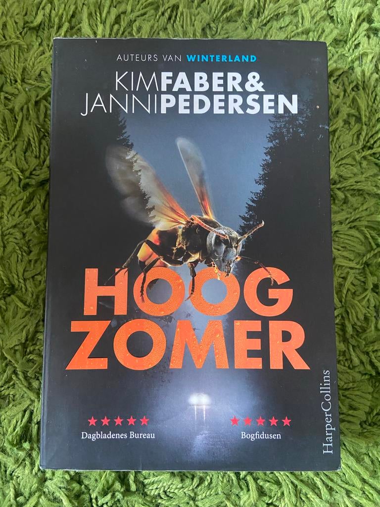Hoogzomer - Kim Faber & Janni Pedersen (Thriller), Ophalen of Verzenden, Gelezen, Scandinavië