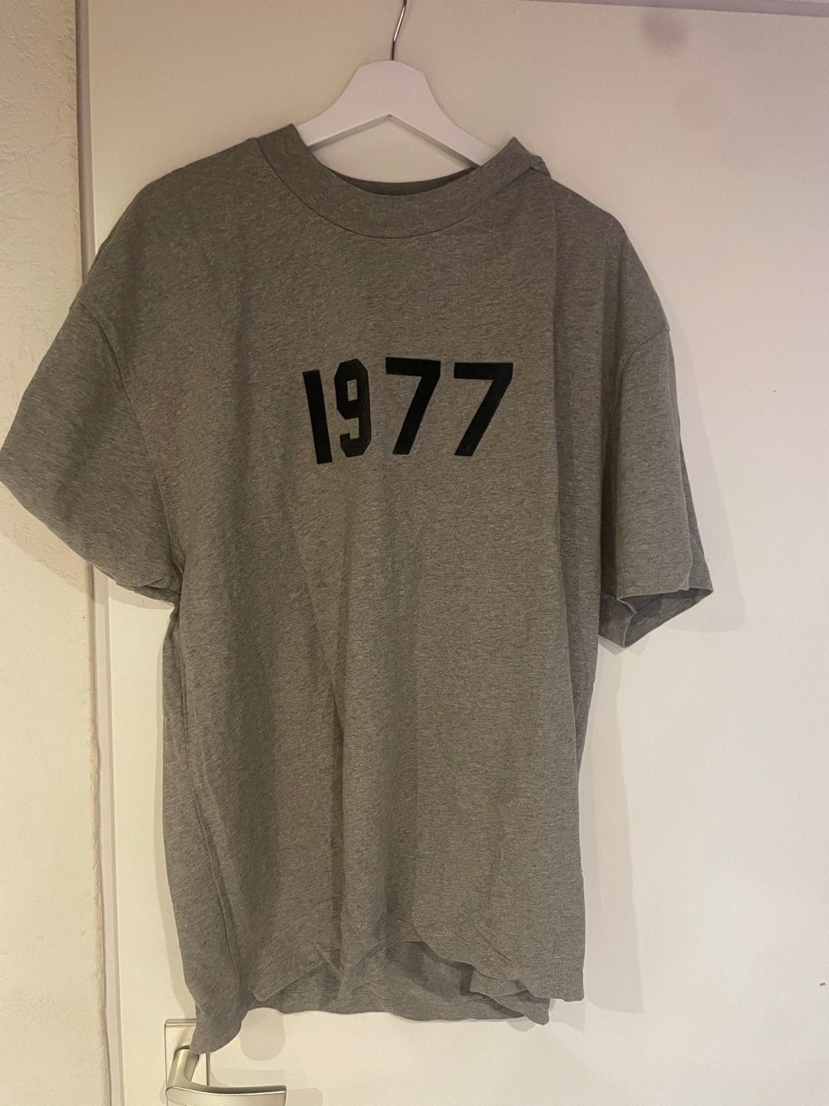 Essentials Fear of God Zomershorts & T-shirt Set Maat L, Ophalen of Verzenden, Zo goed als nieuw, Maat 52/54 (L), Grijs