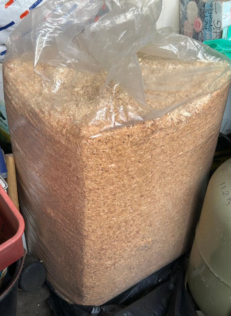 Te koop grote baal zaagsel MOET SNEL WEG !, Dieren en Toebehoren, Ophalen, Gebruikt, Verzorging