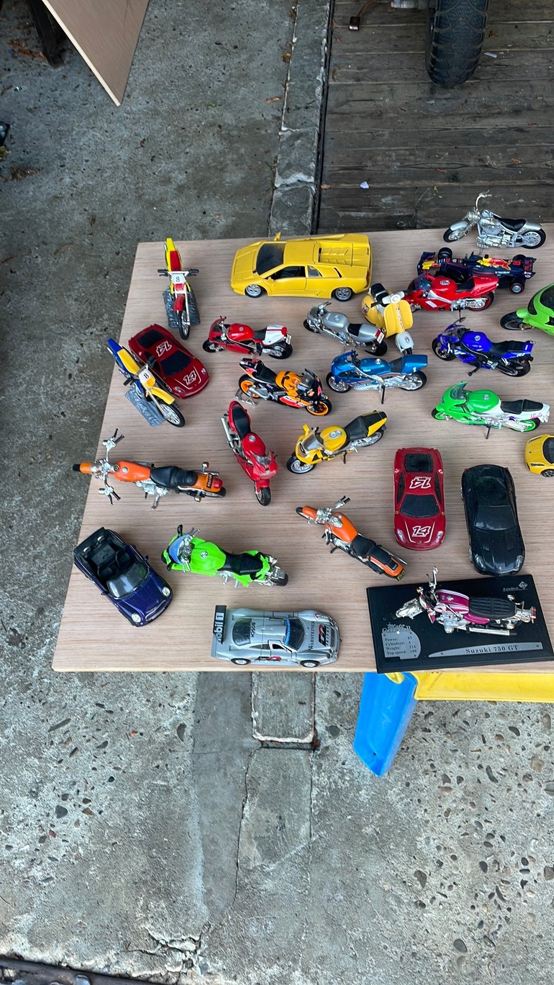 40 tal miniatuur modellen auto/ motoren, Zo goed als nieuw, Ophalen, Overige merken, Groter dan 1:32