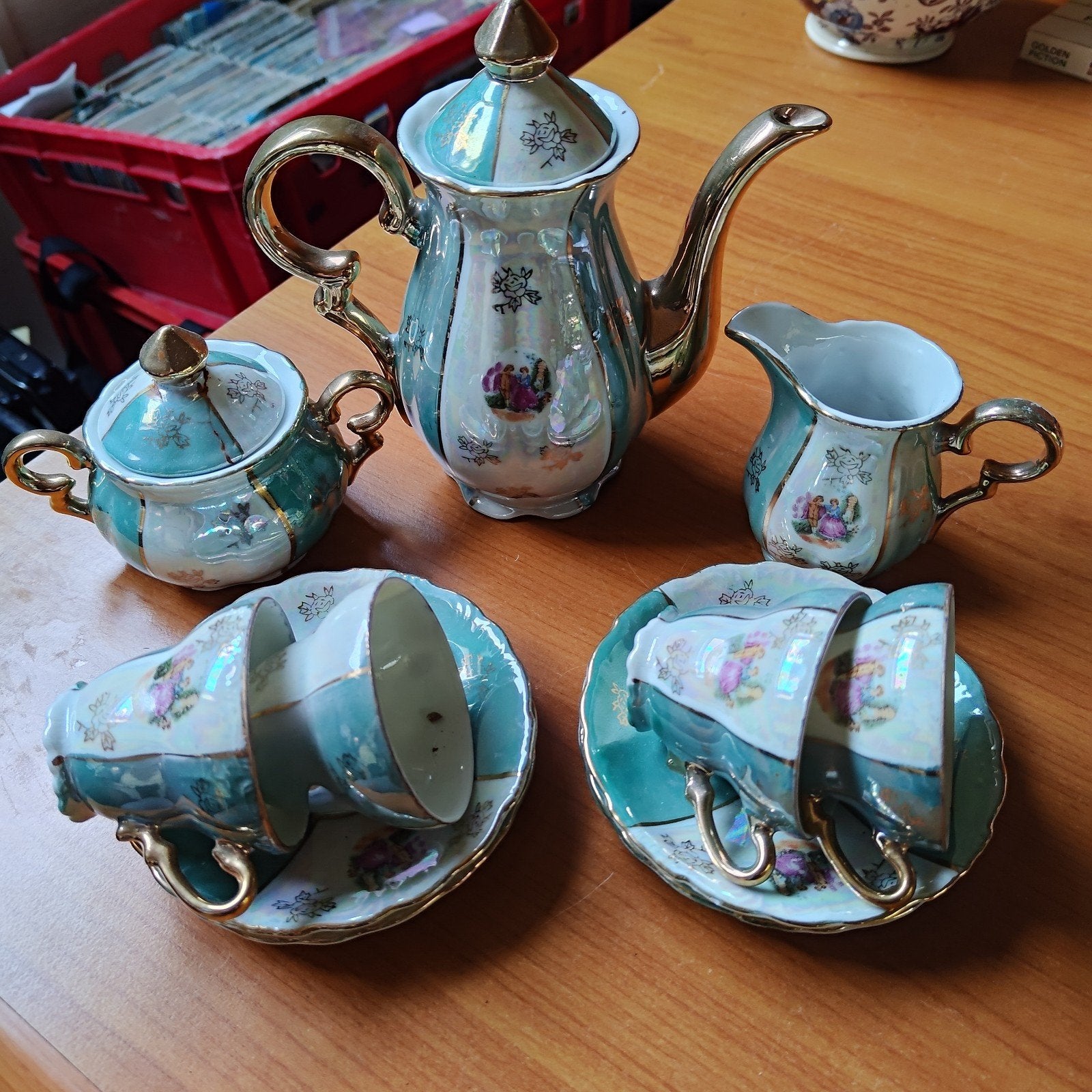 Vintage theeservies met gouden accenten, Antiek en Kunst, Ophalen of Verzenden