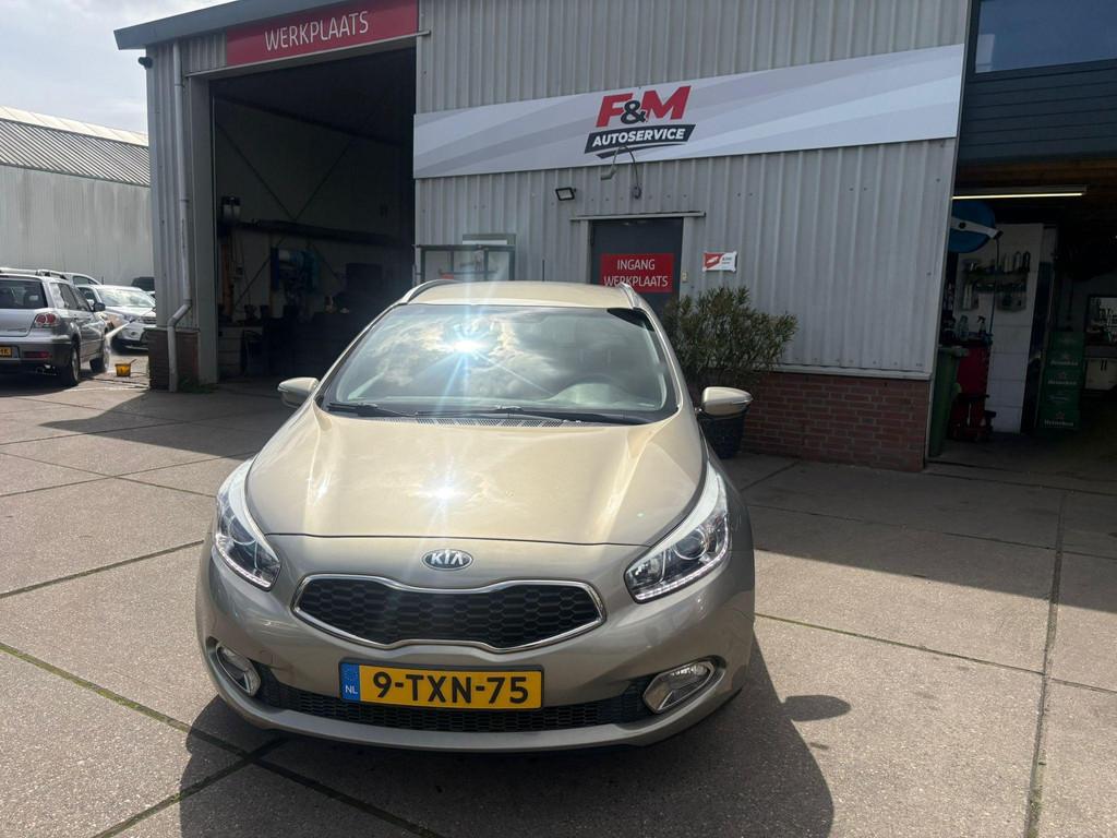 Kia cee'd Sportswagon 1.6 GDI BusinessLine Clima, cruise, ca, Auto's, Kia, Voorwielaandrijving, Euro 5, Gebruikt, 1591 cc