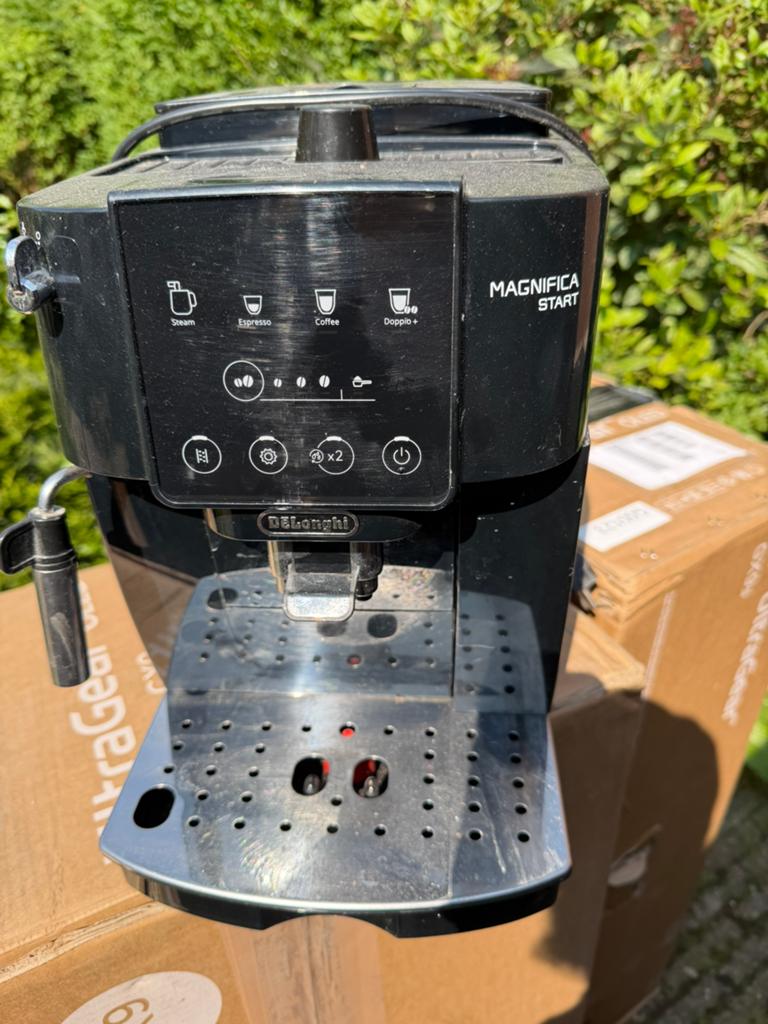 Delonghi Magnifica Start ECAM220.21.B, Ophalen, Zo goed als nieuw, Koffiemachine