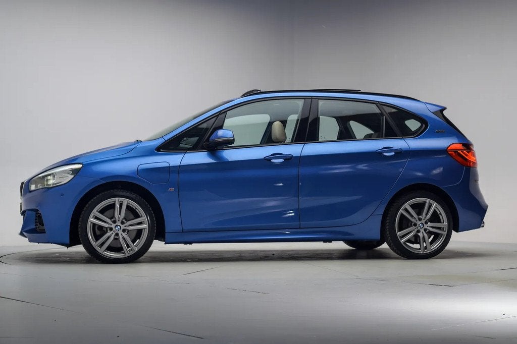 BMW 2 Serie Active Tourer 225xe M Sport [ panoramadak HUD le, Auto's, BMW, Automaat, 136 pk, Gebruikt, Blauw