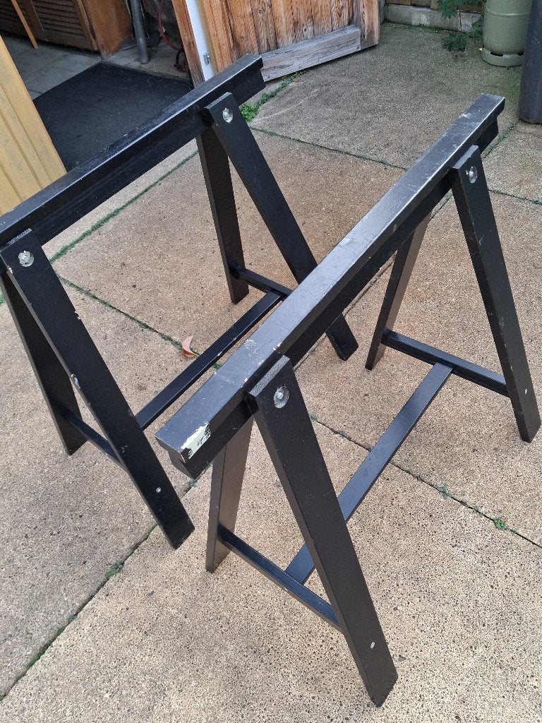 2 gebruikte schragen (IKEA) oddvald  kleur zwart ., Overige stijlen, Gebruikt, Hout, Ophalen of Verzenden