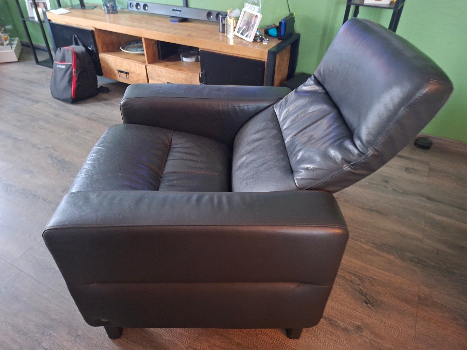 Nette leren relaxfauteuil - Niet rokers huis, Ophalen, Gebruikt, Modern, Comfort, 75 tot 100 cm