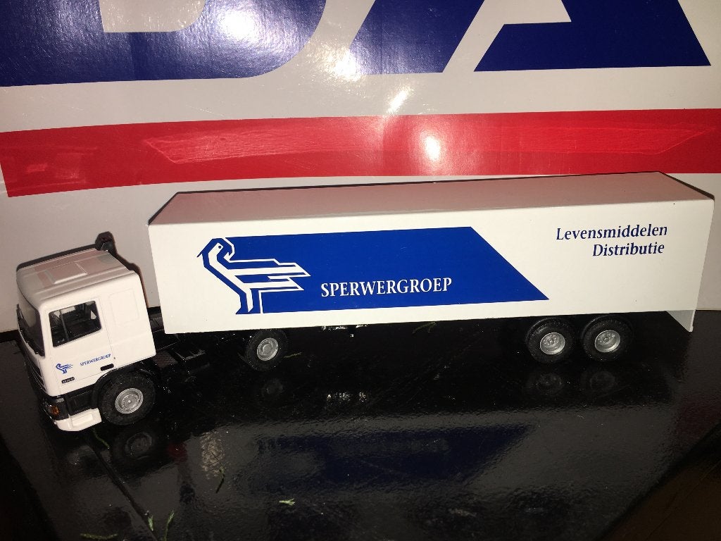 DAF 95 Sperwer Groep Levensmiddelen Distributie Lion Toys, Ophalen of Verzenden, Zo goed als nieuw, Bus of Vrachtwagen, Lion Toys
