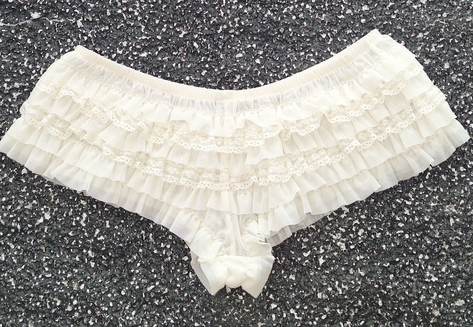 Sexy nieuwe witte slip met (heel veel) ruches maat L-XL, Verzenden, Wit, Broekje of Short