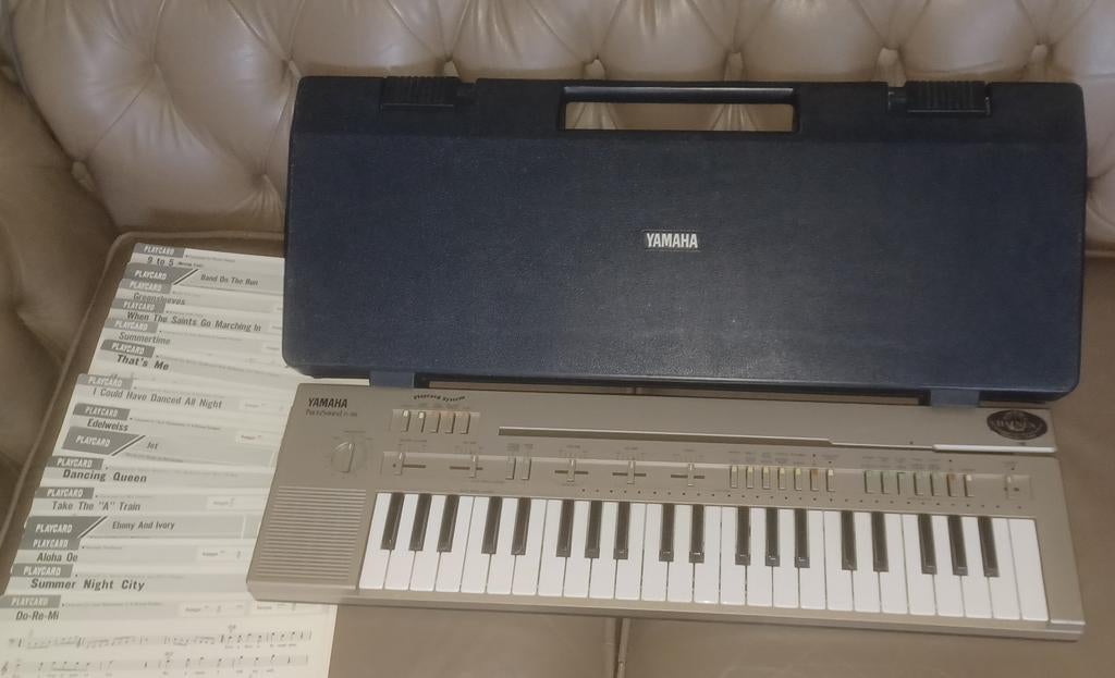 Yamaha PC-100 porta-sound synthesizer + 15 kaarten KIJK, Ophalen of Verzenden, Gebruikt, Yamaha