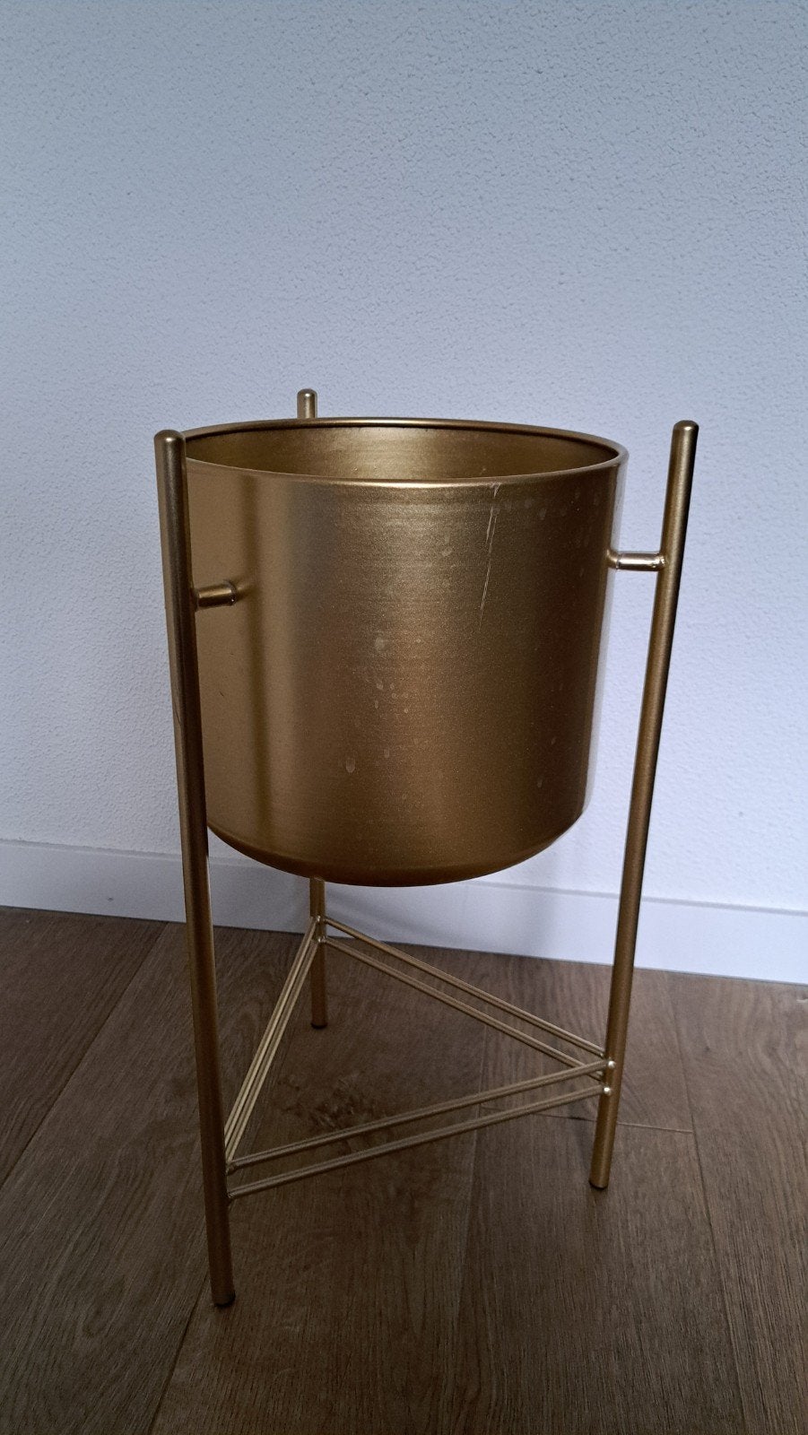 Gouden plantenbak op standaard - 50 cm hoog, Rond, Ophalen of Verzenden, Zo goed als nieuw, Metaal