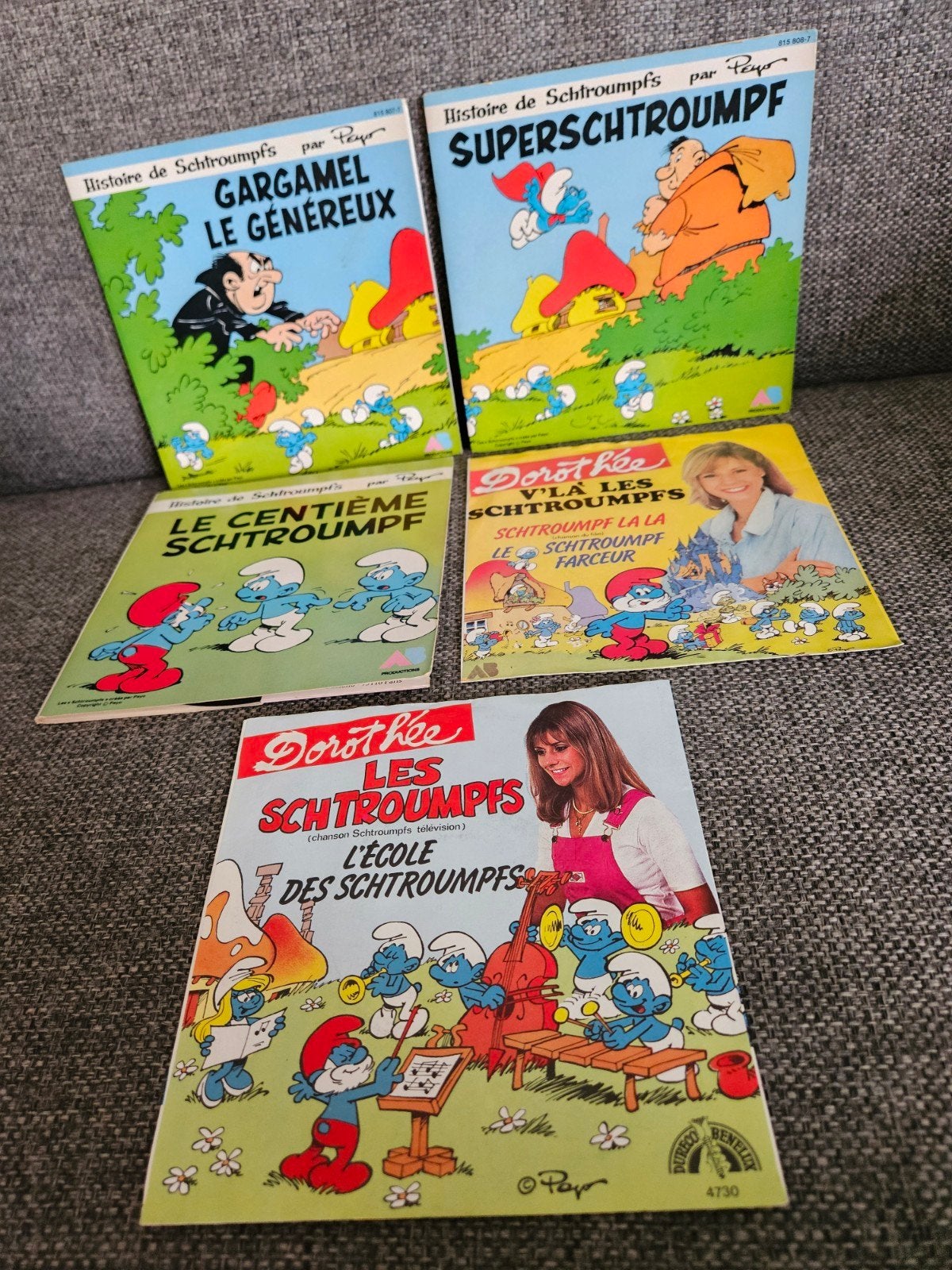 5 Smurfen vinyl singles met boekjes - Dorothée - Vintage, Verzenden, Zo goed als nieuw, Verschillende Smurfen, Overige typen