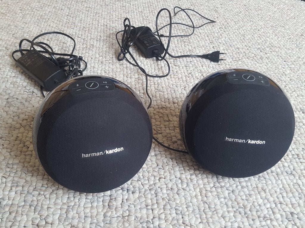 Harman Kardon bluetooth luidspreker, Audio, Tv en Foto, Ophalen, Zo goed als nieuw, AUX-ingang, Minder dan 60 watt