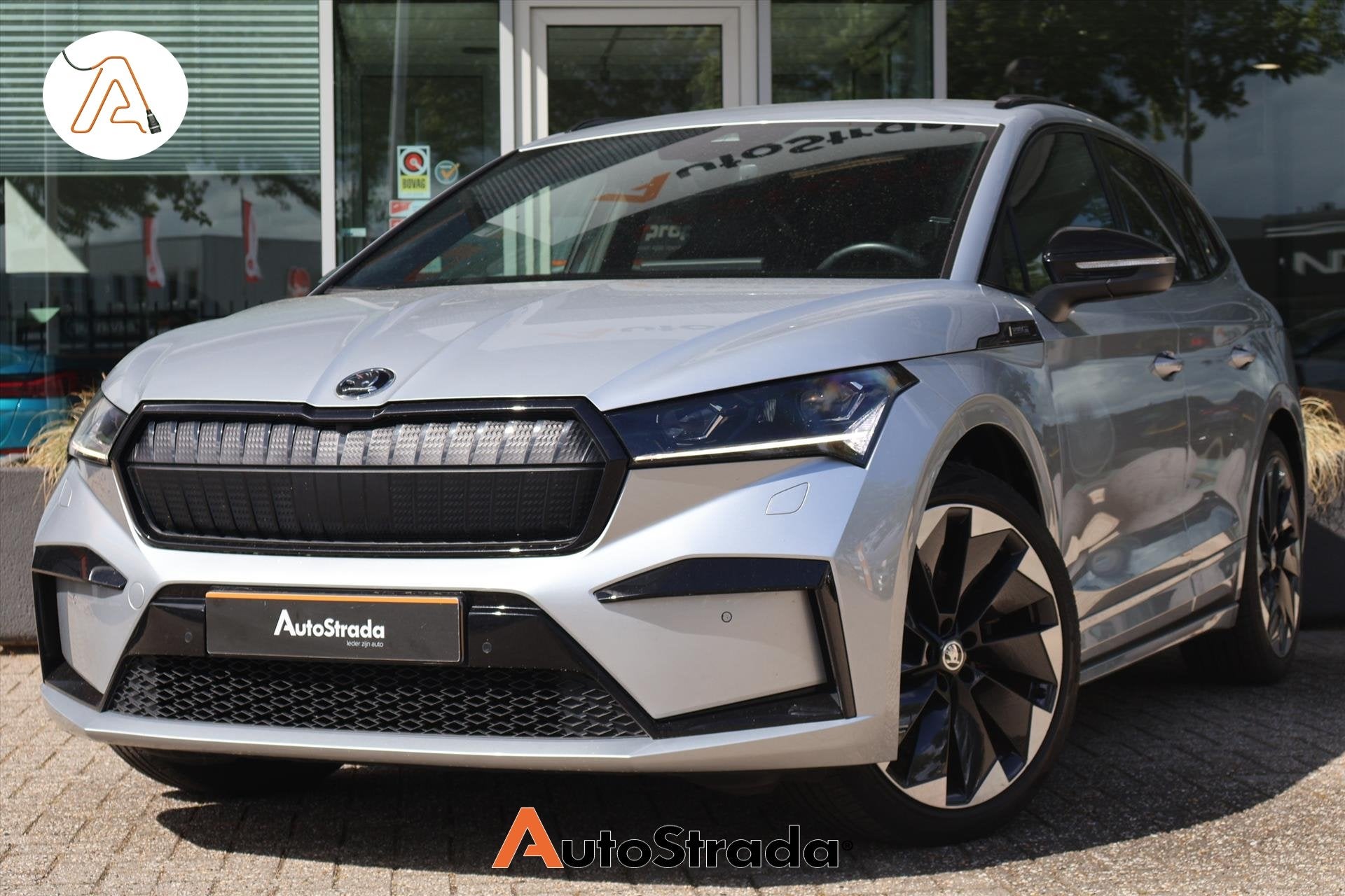 Skoda Enyaq Iv 60 SportLine 180pk SoH 94% I Navi I Camera I, Gebruikt, Met garantie (alle), 179 pk, Origineel Nederlands