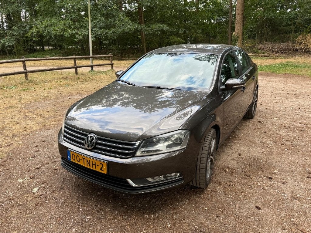 VW Passat 1.4 TSI 2012 | 104.000 km | Nieuwe APK aug 2027, Voorwielaandrijving, Euro 5, 4 cilinders, Bruin