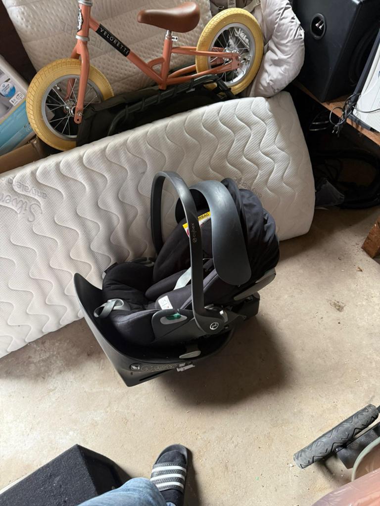 Cybex Aton 5 autostoel met Isofix base, Autogordel of Isofix, Zijbescherming, Zo goed als nieuw, 0 t/m 13 kg