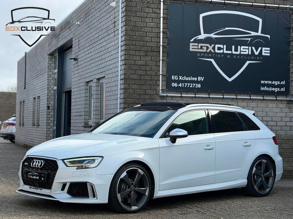 Audi RS3 Sportback 2.5 TFSI Quattro Pano/Carbon/RSZetels/Fac, Auto's, Automaat, RS3, Adaptive Cruise Control, Wit
