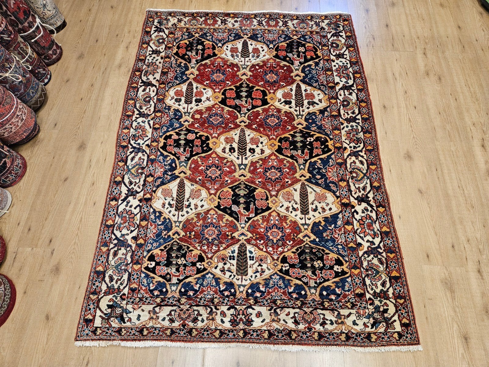 Vintage handgeknoopt perzisch tapijt bakhtiar 212x144, Info@SlatsAntiek.nl, Tweedehands, 100 tot 150 cm, Perzisch
