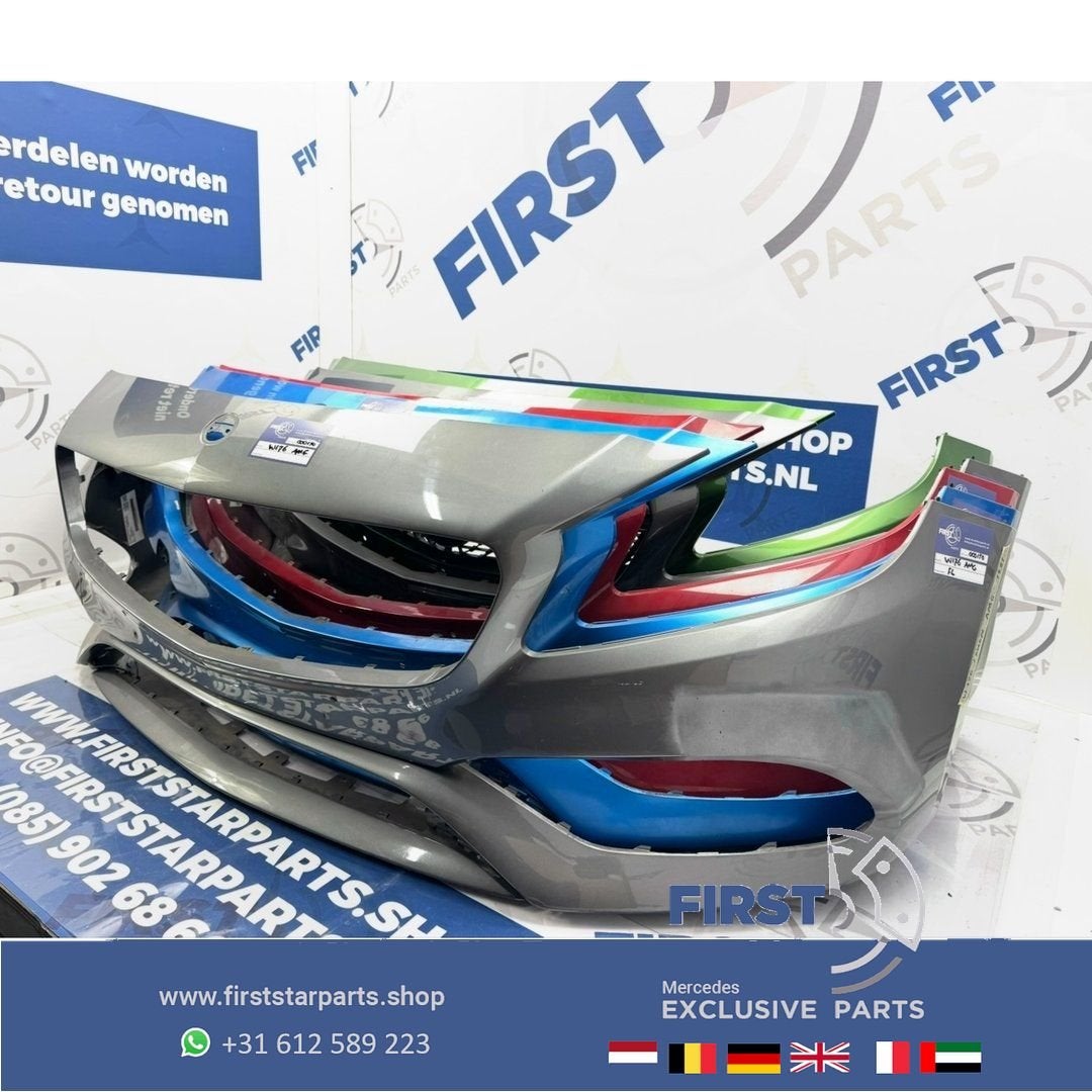 W176 A KLASSE BUMPER Facelift AMG Voorbumper 2013-2019 ROOD, Gebruikt, -, Voor, Ophalen of Verzenden