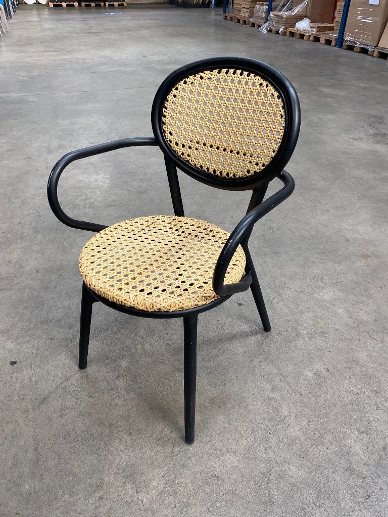 Terrasstoel Mies webbing met armleuning (28 stuks), Tuin en Terras, Ophalen of Verzenden, Gebruikt, Aluminium, Stapelbaar