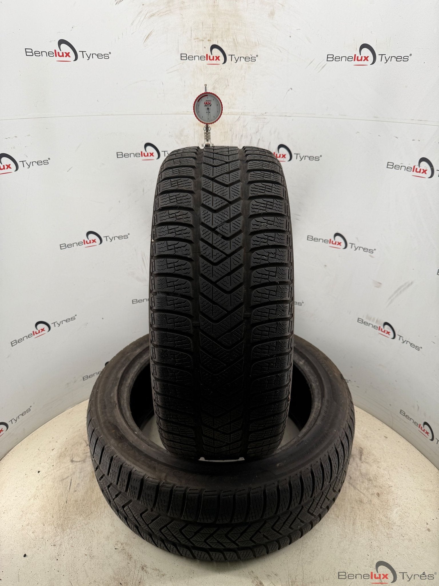 snow 245/45R19 102V Pirelli 245/45 R19 245/45/19 2454519, -, -, Winterbanden, Band(en)