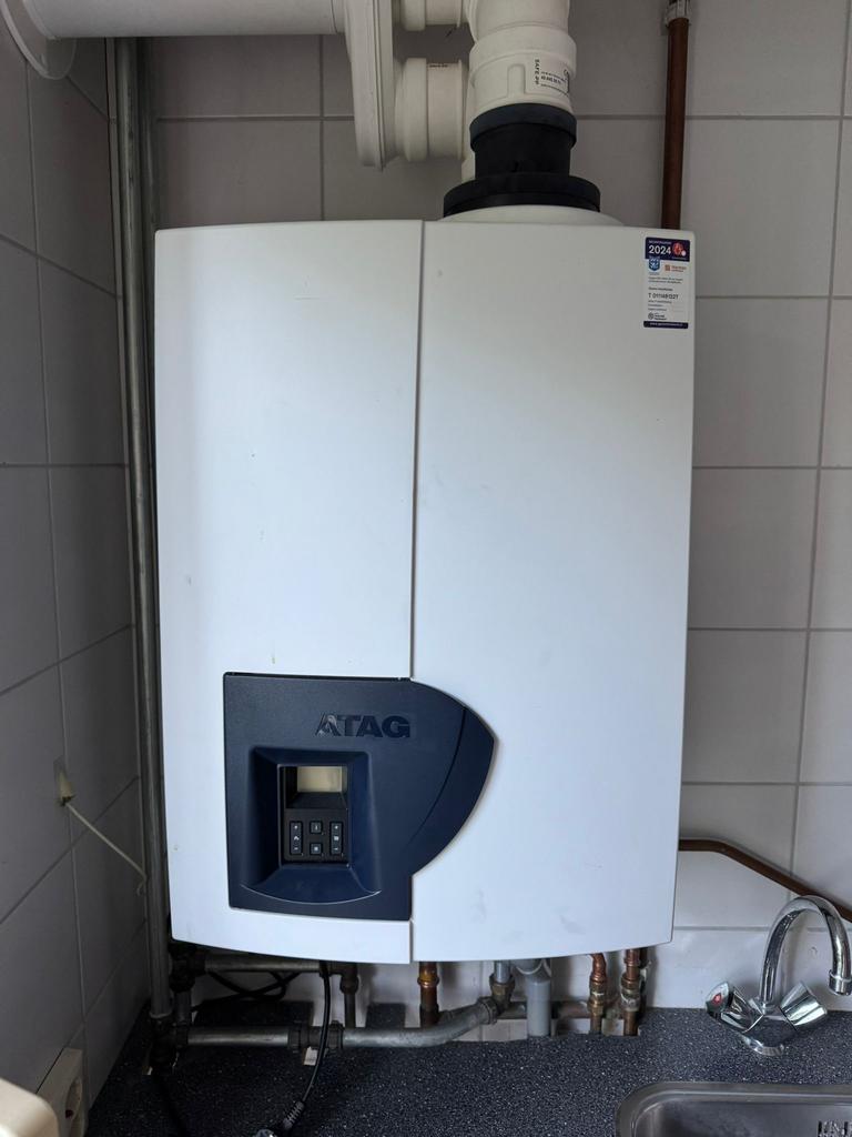ATAG HR CV ketel, Ophalen, Geiser, Zo goed als nieuw, Minder dan 20 liter