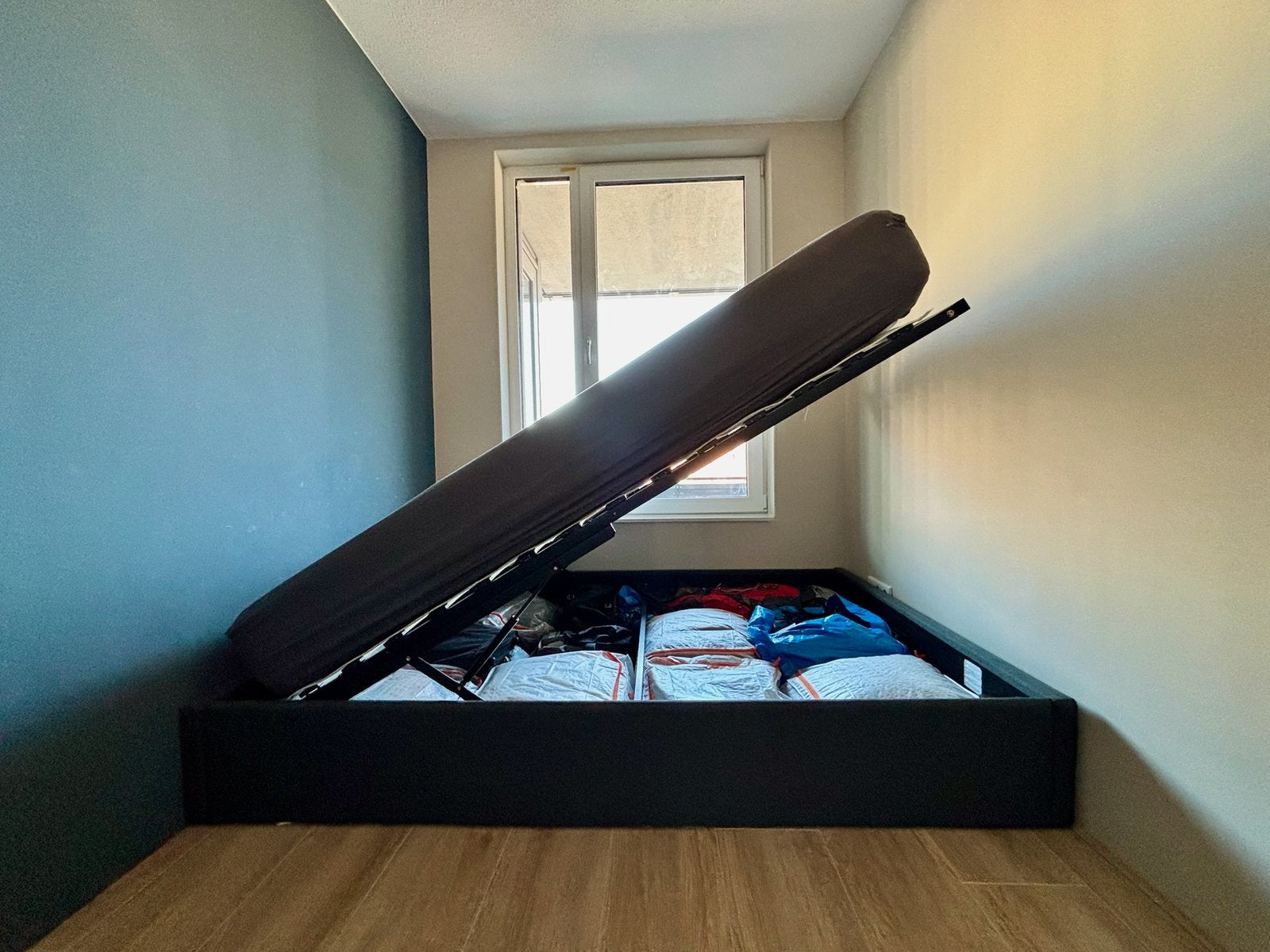 Twijfelaar Opbergbed 140 * 200, Ophalen, Tweepersoons, 140 cm, Zo goed als nieuw