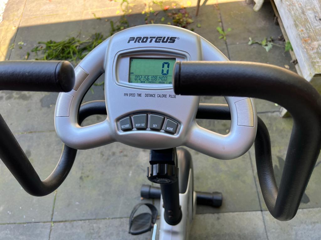 Proteus Hometrainer PEC-3425, Sport en Fitness, Ophalen, Zo goed als nieuw, Metaal, Benen