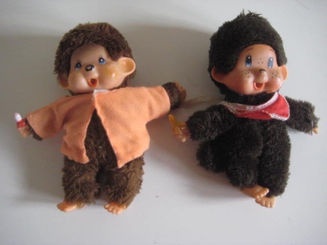 Monchichi aapjes Sekiguchi 2 stuks monchichi pvc aapjes 3 X, Ophalen of Verzenden, Zo goed als nieuw, Babypop
