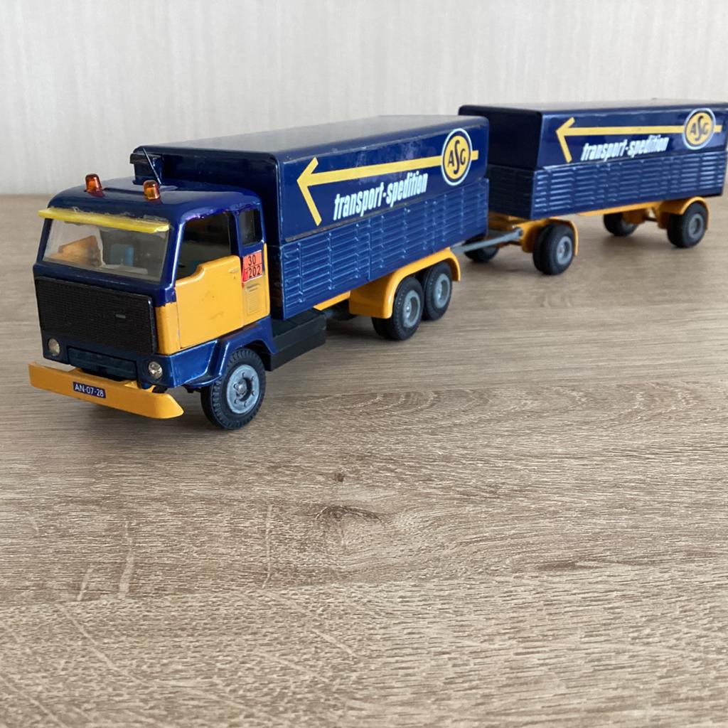 Mooie Volvo COMBI kanttel cabine Stuuras Zwaailampen Antenne, Ophalen of Verzenden, Zo goed als nieuw, Bus of Vrachtwagen, Tekno