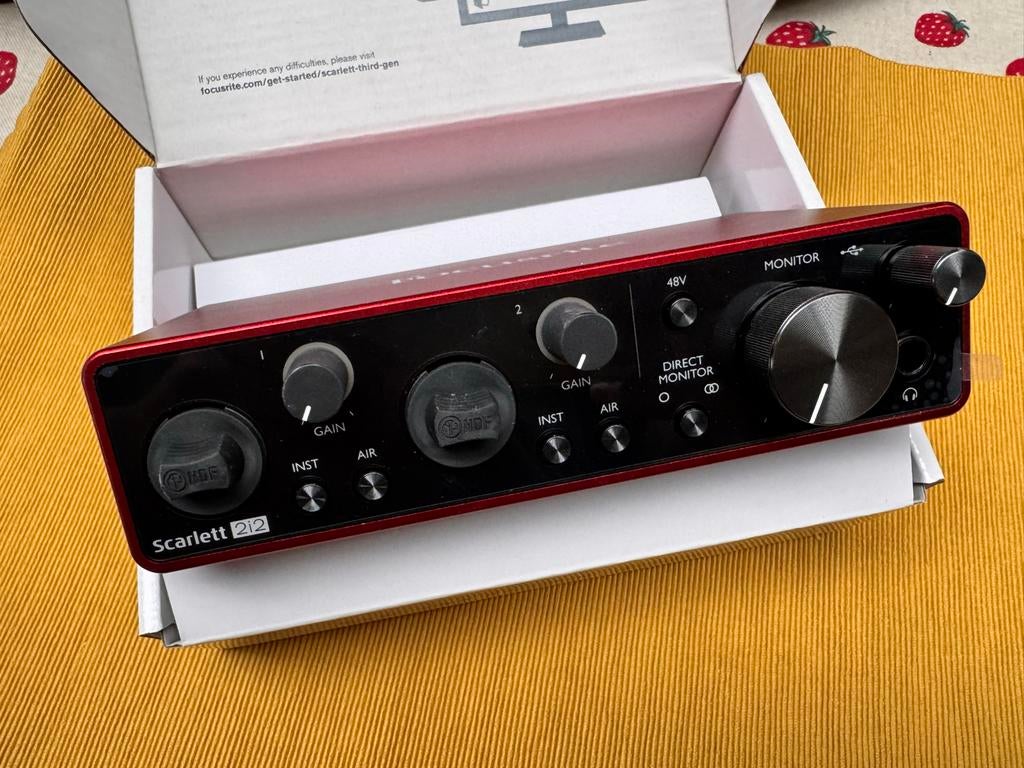 Focusrite Scarlett 2i2 3rd Gen audio interface, Computers en Software, Geluidskaarten, Ophalen of Verzenden, Zo goed als nieuw